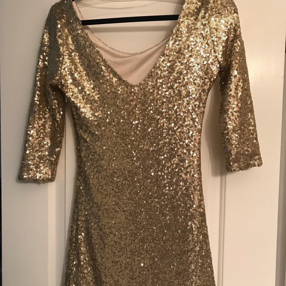 COPY - Gold Fitted sequin dress